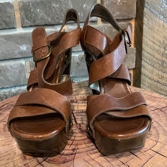 Stuart Weitzman Stiletto - Picture 2 of 10